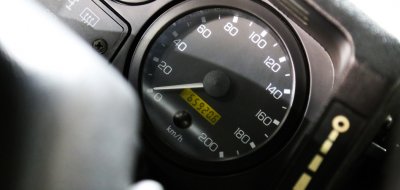 Land Rover Defender 1997 speedometer