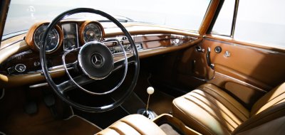 Original dashboard and cockpit of Mercedes Benz 220SE 1964