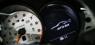 Porsche GT3 RS 2016 speedometer