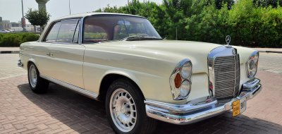 مرسيدس بنز ٢٢٠ إس إي ١٩٦١ سيارة كلاسيكية تقودها كل يوم